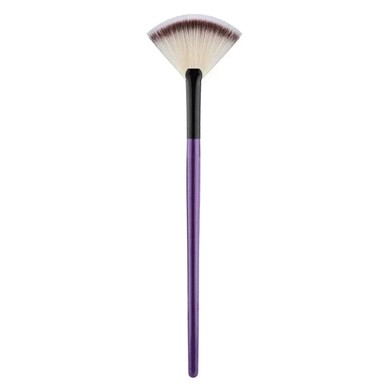 Nova Glam Essentials Fan Blush Brush – Korean-Inspired Wool Bristles for Even Application