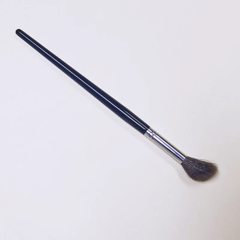 Nova Glam Essentials Angled Highlighter Brush – Goat Hair & Synthetic Bristles for Targeted Glow