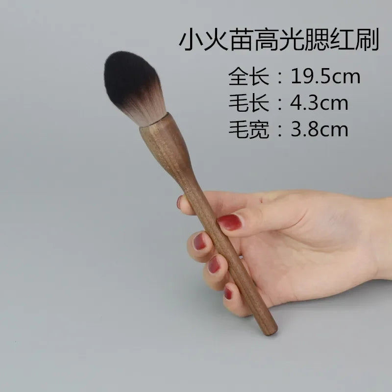 Nova Glam Essentials Big Soft Powder Brush – Walnut Wood Handle & Fluffy Synthetic Bristles