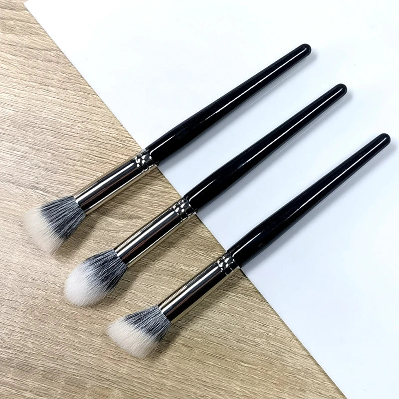 Nova Glam Essentials Dual-Fiber Stippling Brush – Goat & Synthetic Hair for Multi-Use Makeup