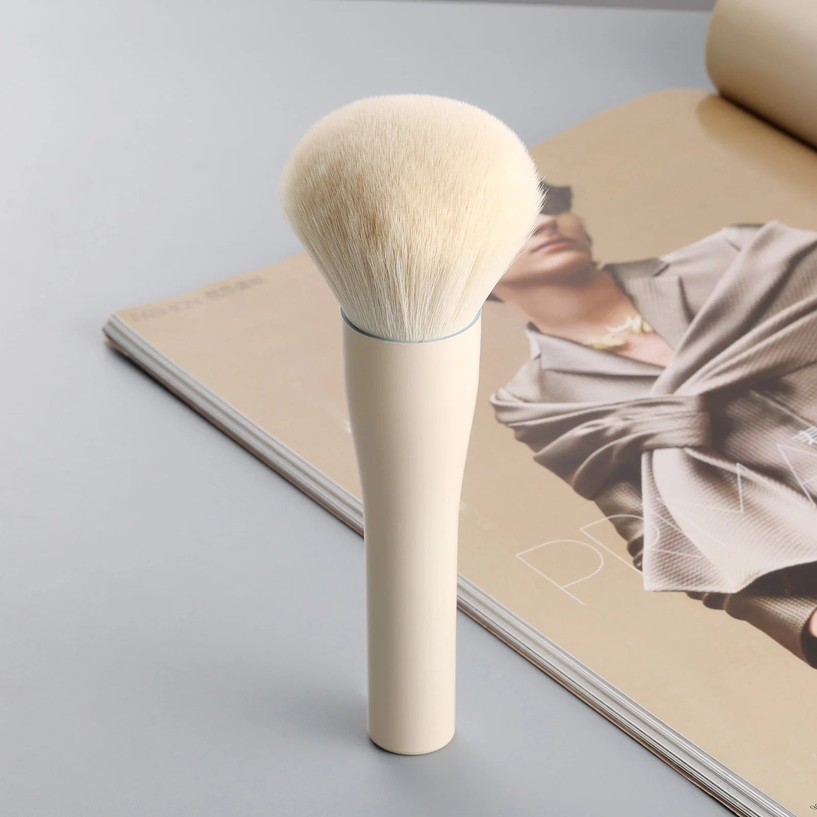 Nova Glam Essentials Large Powder Brush – Soft Nylon Bristles for Setting & Blending
