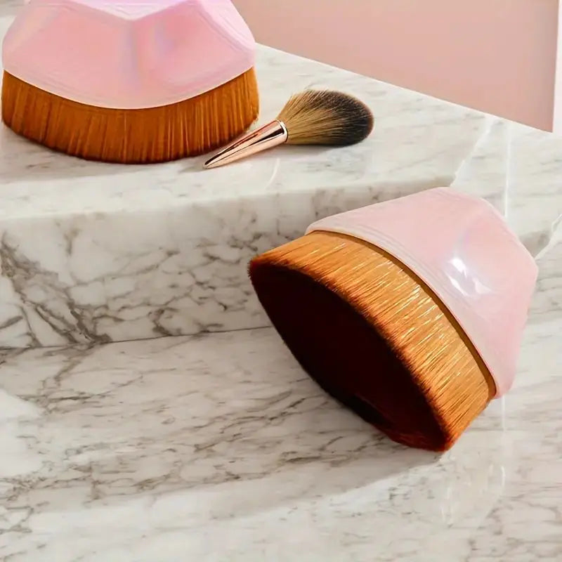 Nova Glam Essentials Kabuki Tanning Brush – Silicone Cleaning Pad & Self-Tanner Applicator