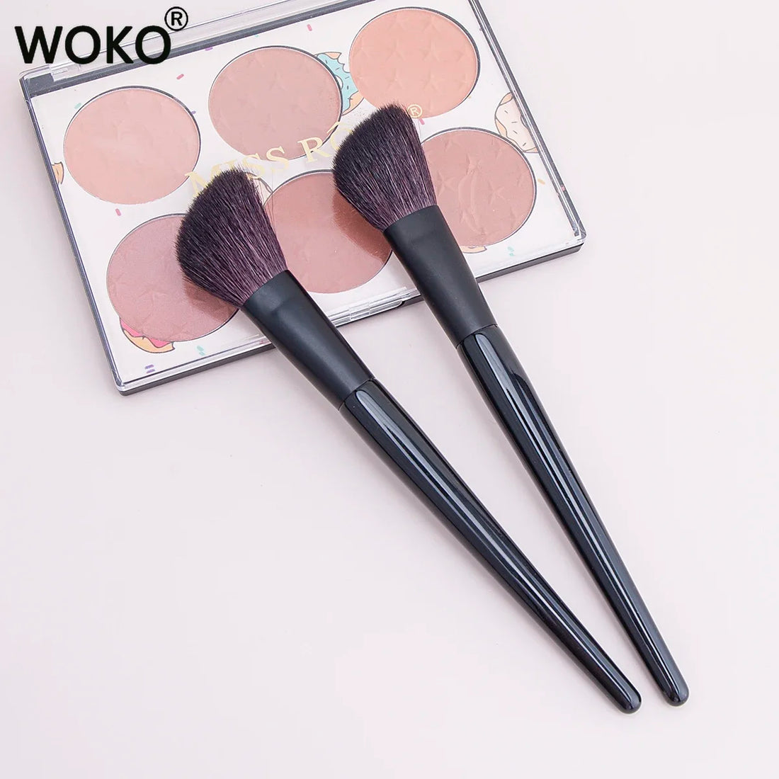 Nova Glam Essentials Sickle Contour Brush – Goat Hair Bristles for Precision Sculpting