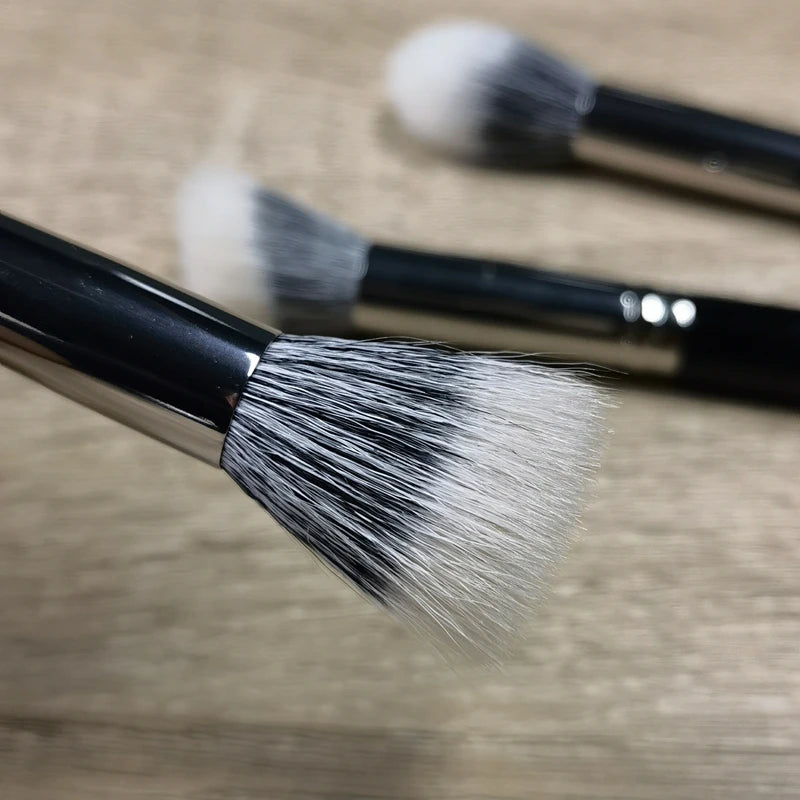 Nova Glam Essentials Dual-Fiber Stippling Brush – Goat & Synthetic Hair for Multi-Use Makeup