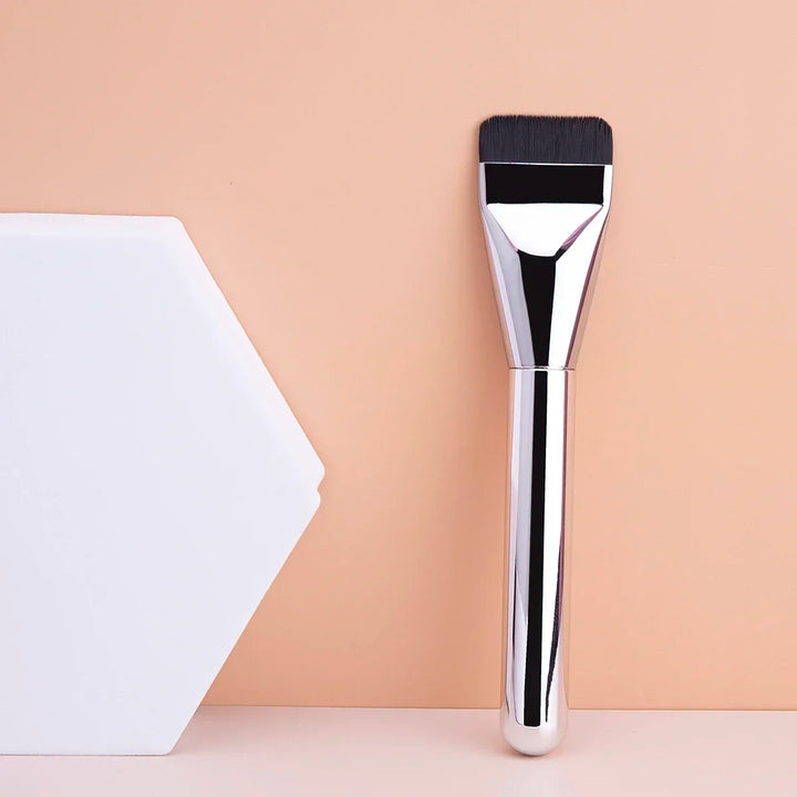 Nova Glam Essentials Ultra-Thin Contour Brush – Precision Flat Foundation & Cream Blending Tool