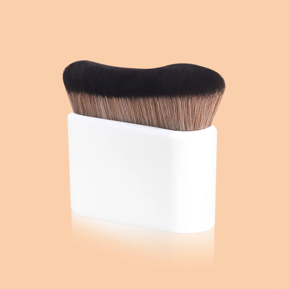 Nova Glam Essentials Wave Foundation Brush – Ergonomic Wavy Design for Streak-Free Blending