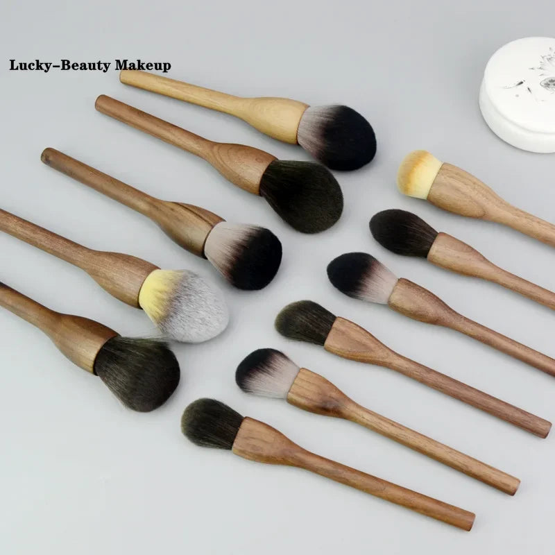 Nova Glam Essentials Big Soft Powder Brush – Walnut Wood Handle & Fluffy Synthetic Bristles