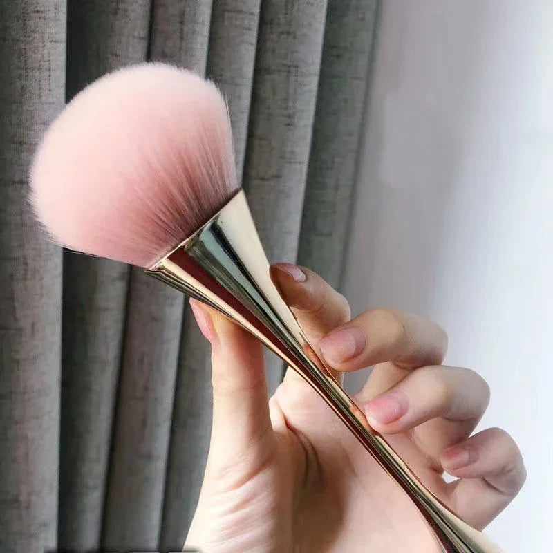 Nova Glam Essentials Loose Powder Brush – Wool Fiber Bristles for Even Application