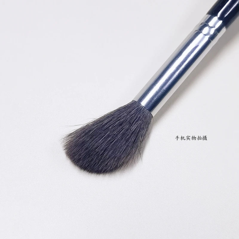 Nova Glam Essentials Angled Highlighter Brush – Goat Hair & Synthetic Bristles for Targeted Glow