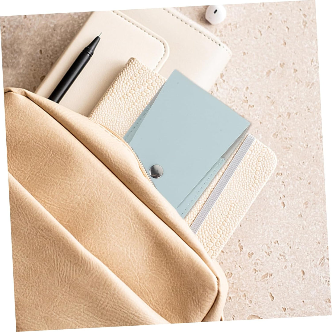 Mini Makeup Brush Set with Soft Bristles for Beginners Travel-Friendly Cosmetic Tools Stylish Blue Case for Effortless Application and Elegant Gifting